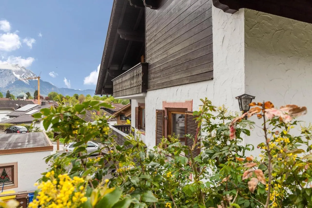 Apartment Ferienwohnung Bergblick Garmisch-Partenkirchen